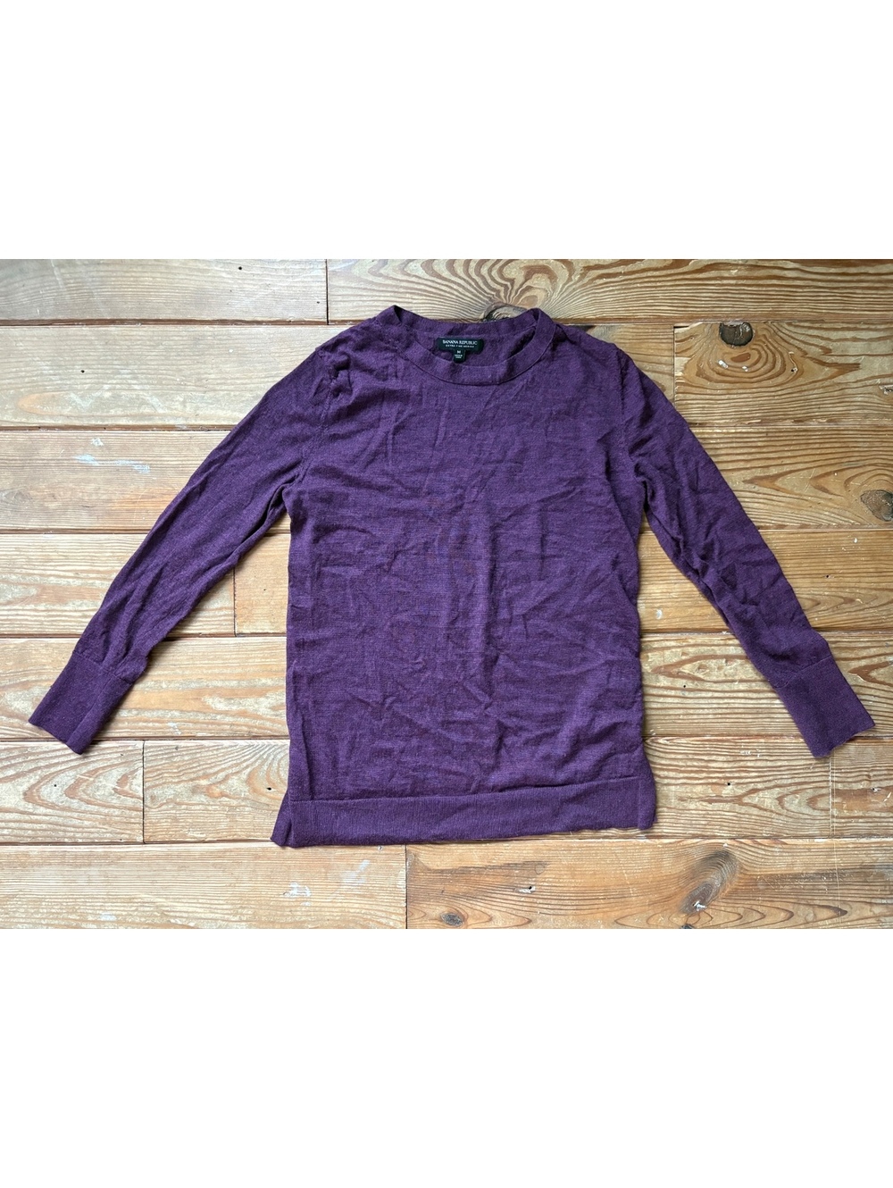 Banana Republic Extra Fine Merino Wool Crew Neck Sweater Purple Medium